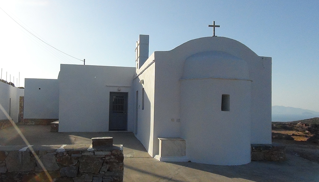 Emozionante visita in un edificio religioso nell’isola greca di Sifnos, nelle Cicladi